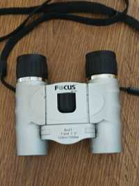 Mini binoclu Focus 8X21 ,ca nou cu borset din piele naturala
