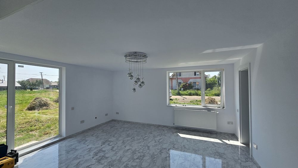 Amenajari interioare complete (zugraveli,glet,gresie,faianta,parchet)