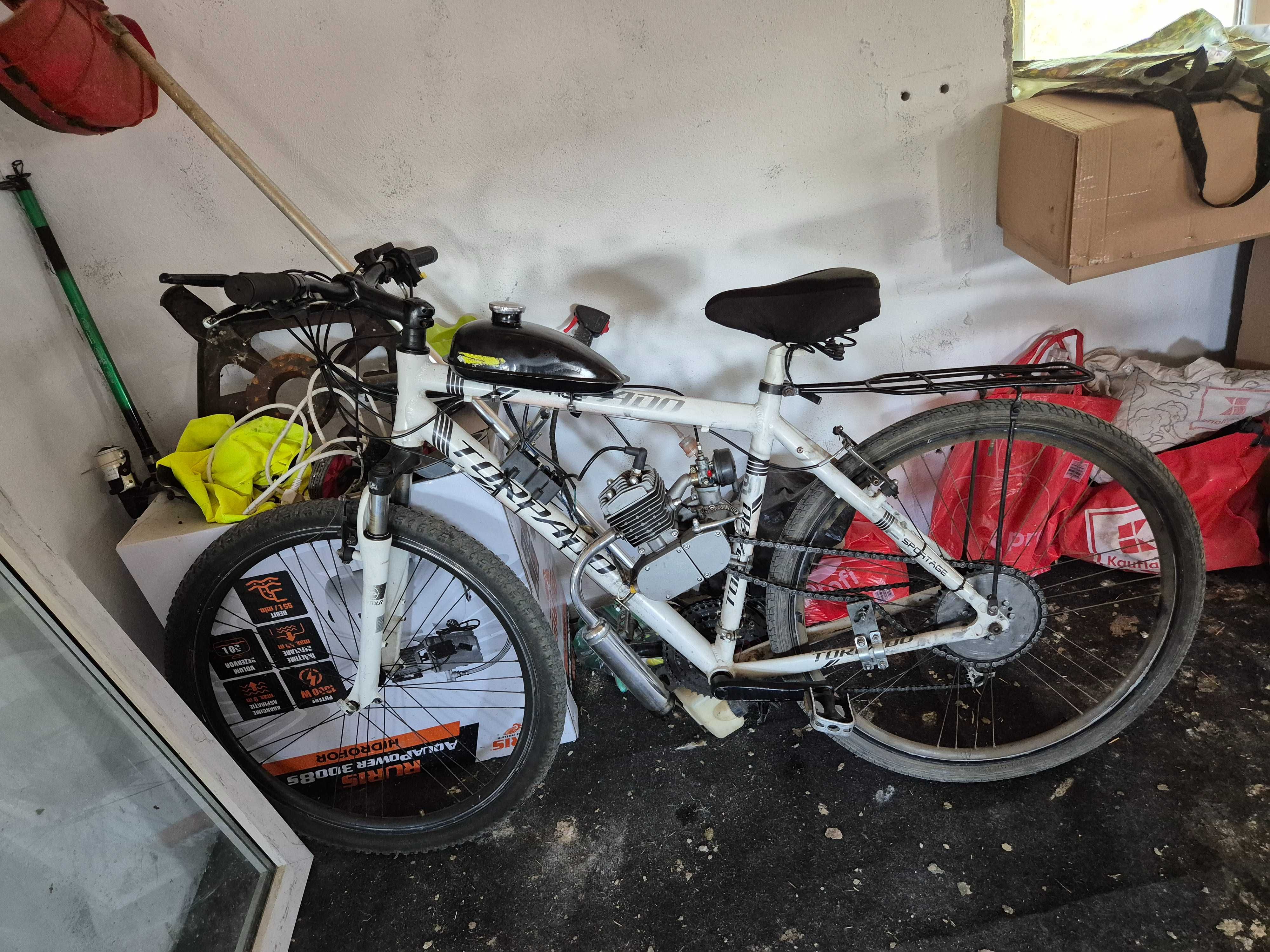 Vând  bicicleta cu motor