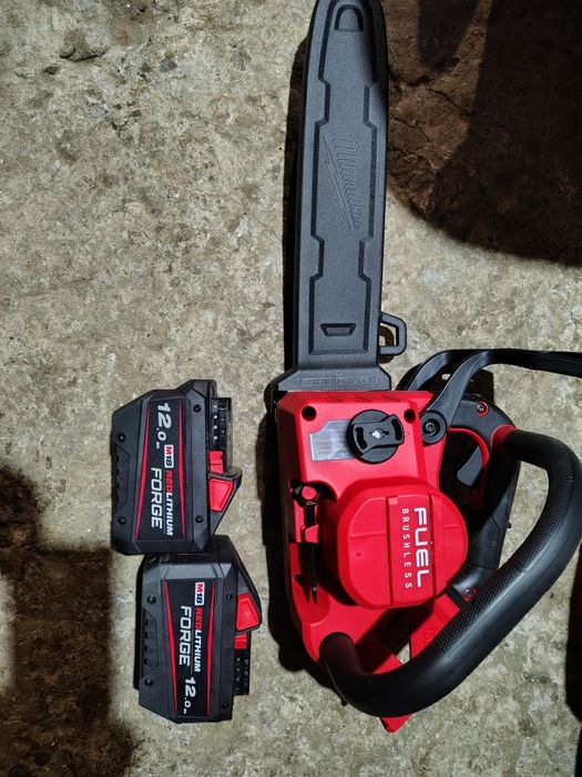 Moto fierăstrău Milwaukee nou