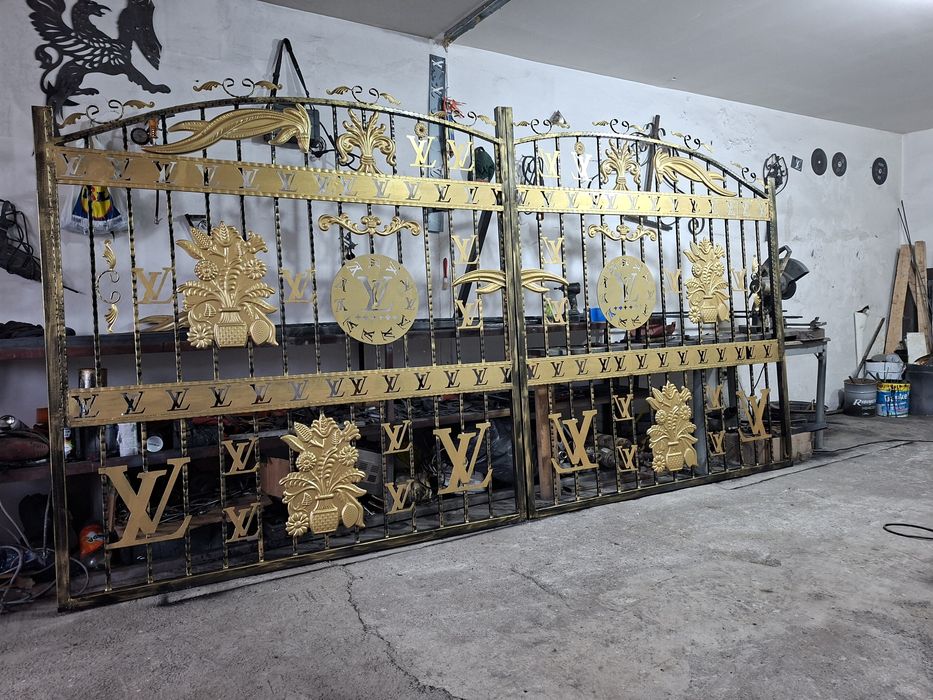 Vand porta model luisviton
