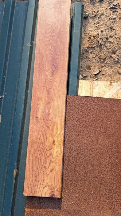 Ламинат сатылады длина 70 ширина 12 толщина 12