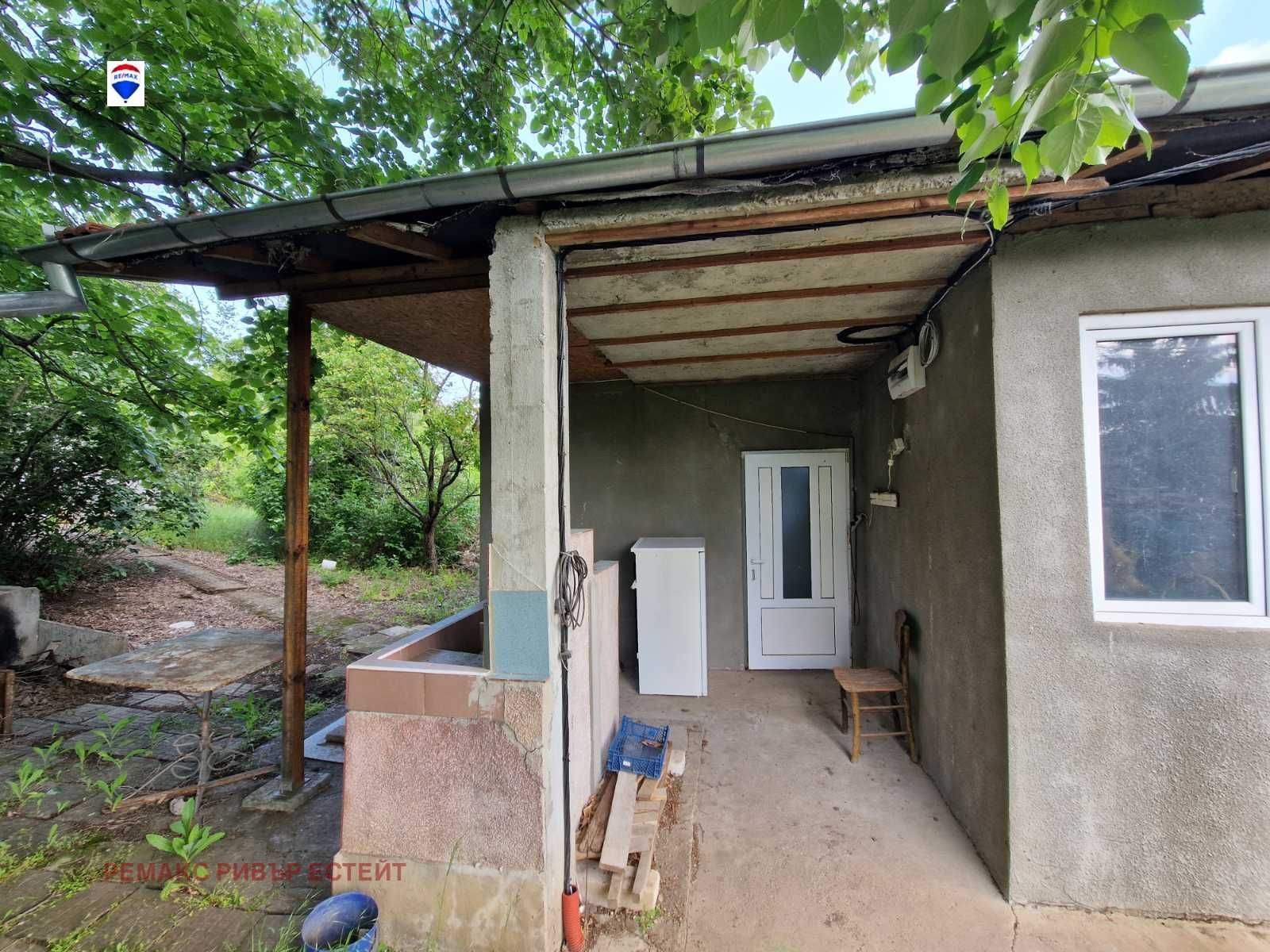 Къща за продажба в с. Долно Абланово, обл. Русе