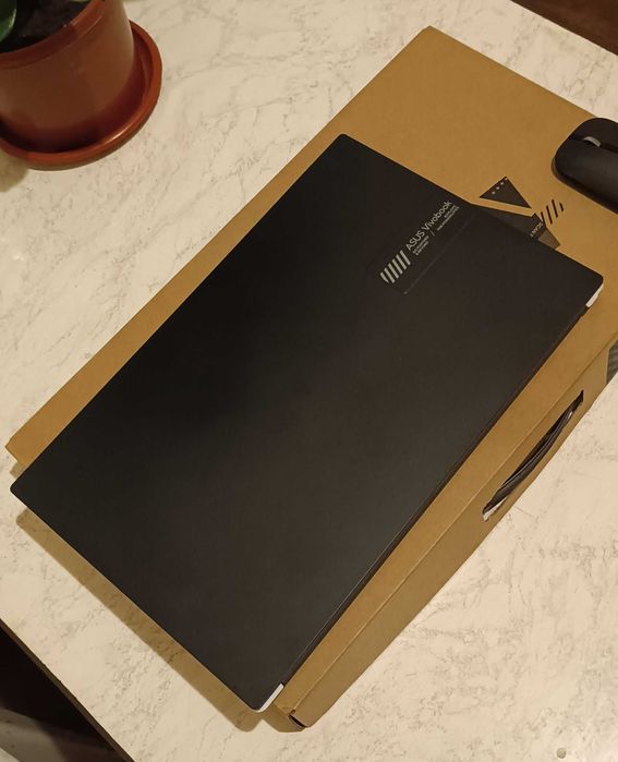 Продается ноутбук ASUS в отличном состоянии