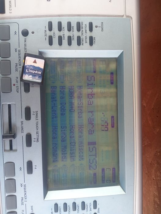 Korg pa 50 sd cu stativ