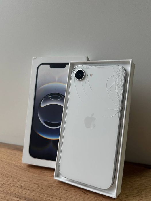 iPhone 16Е 128GB/100% от Актив Маркет