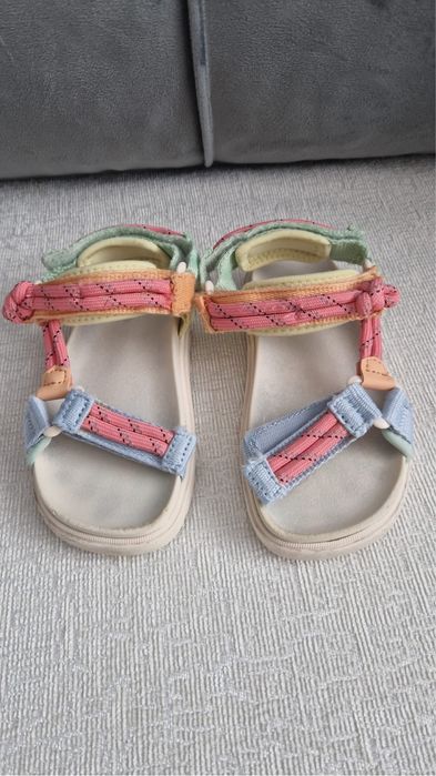 Детски сандали за момче и момиче