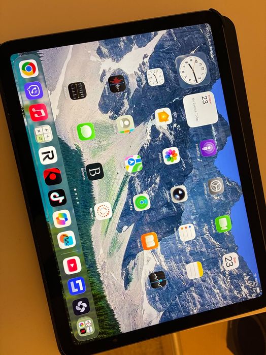 Apple iPad Air 5 (2022), 10.9", 64GB, Wi-Fi