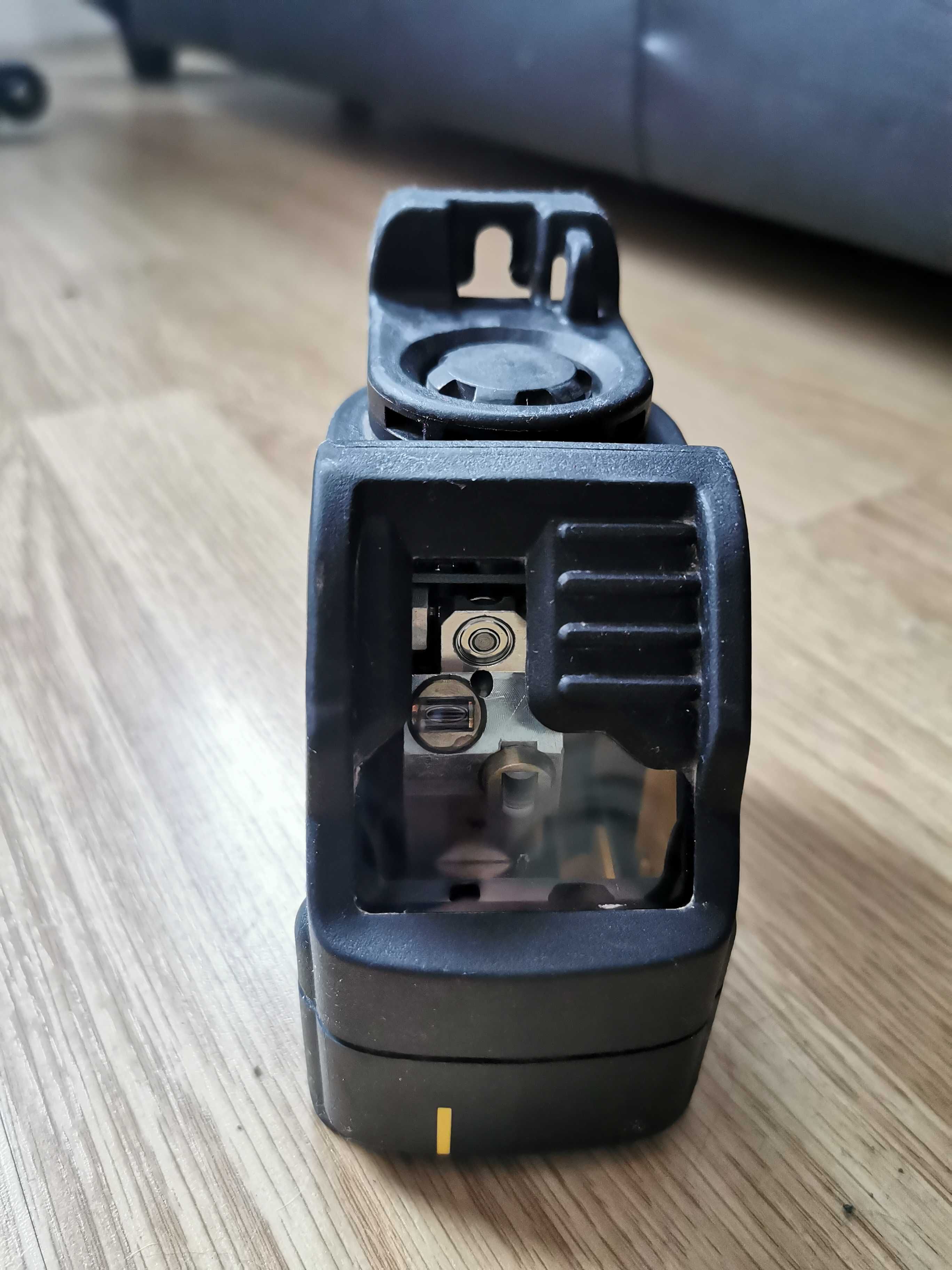 Лазер нивелир зелен dewalt DW088CG