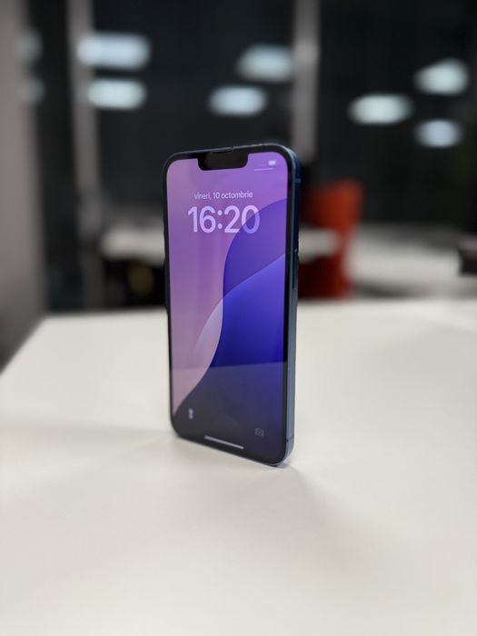 iPhone 13, 128 GB- Ecran impecabil, Black + Factura