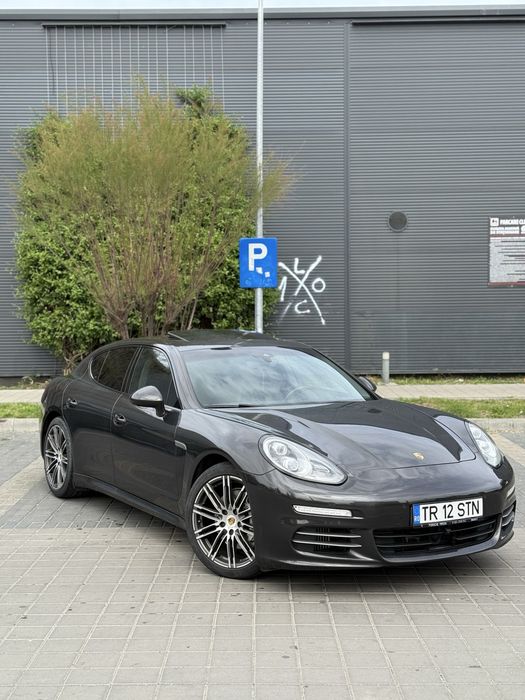 Porsche Panamera 2016 4S