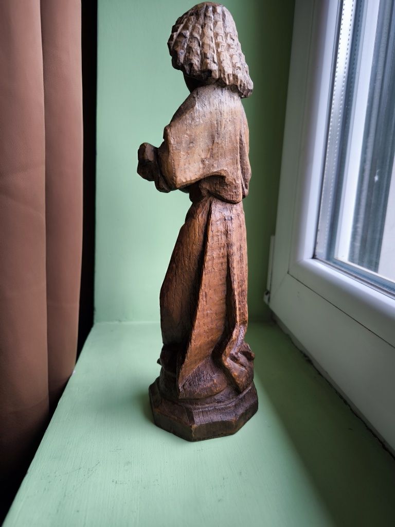 Sculpturi lemn "Fata cu lauta" și bărbatul cu acordeon