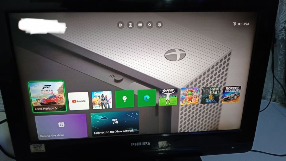 Vînd Xbox one s de 1tb sau schimb cu telefon iPhone sau trotineta elec