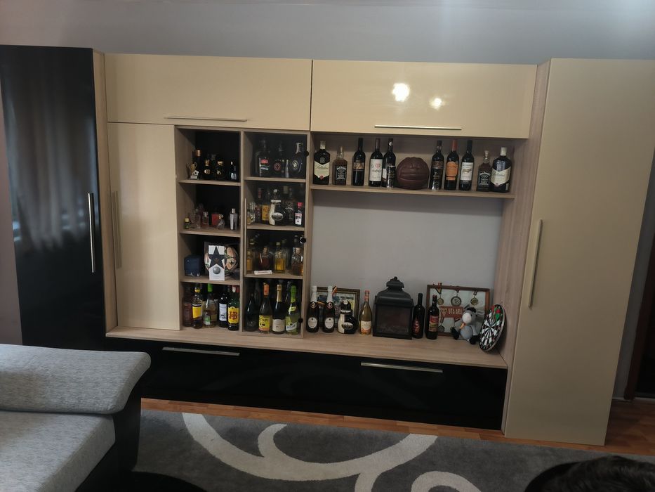 Mobila biblioteca living