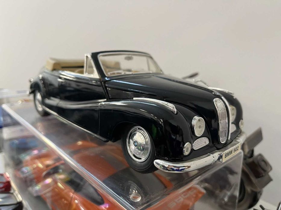 MAISTO метален колекционерски модел количка BMW 502 Cabrio 1:18