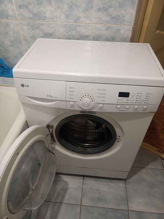 Продам стиральную машинку