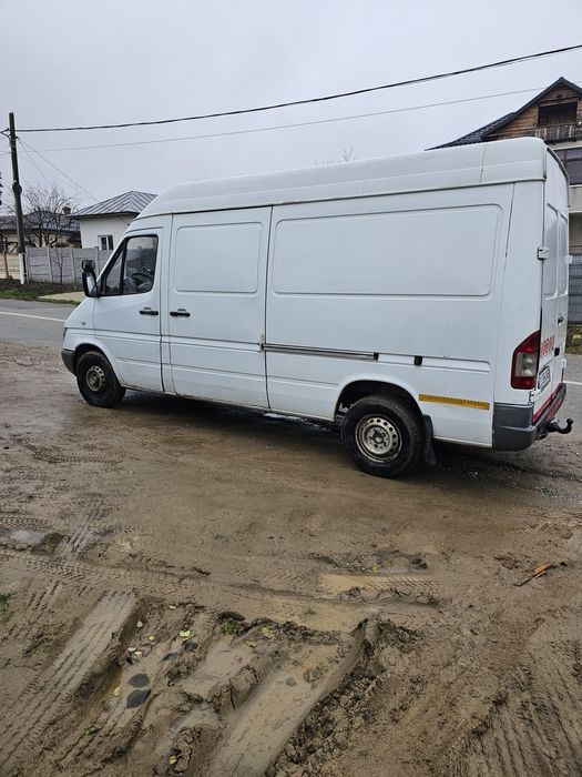 MERCEDES sprinter
