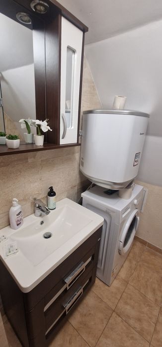 Inchiriez apartament regim hotelier