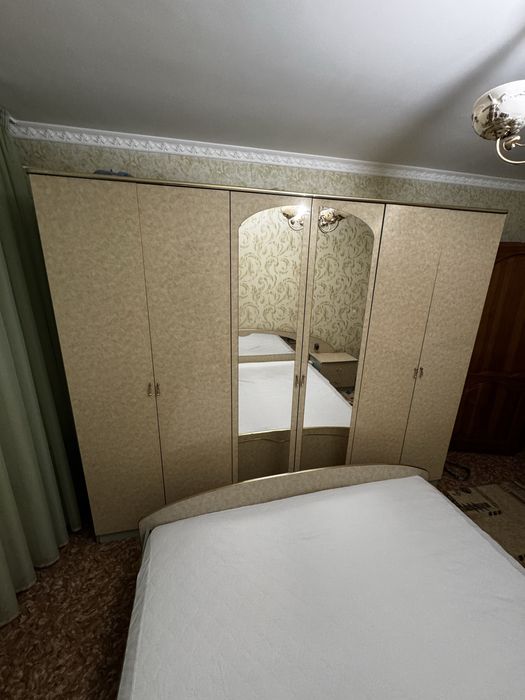 Продам плательный шкаф