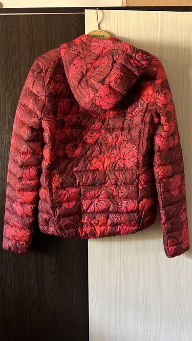 Vand geaca adidas cu motiv floral