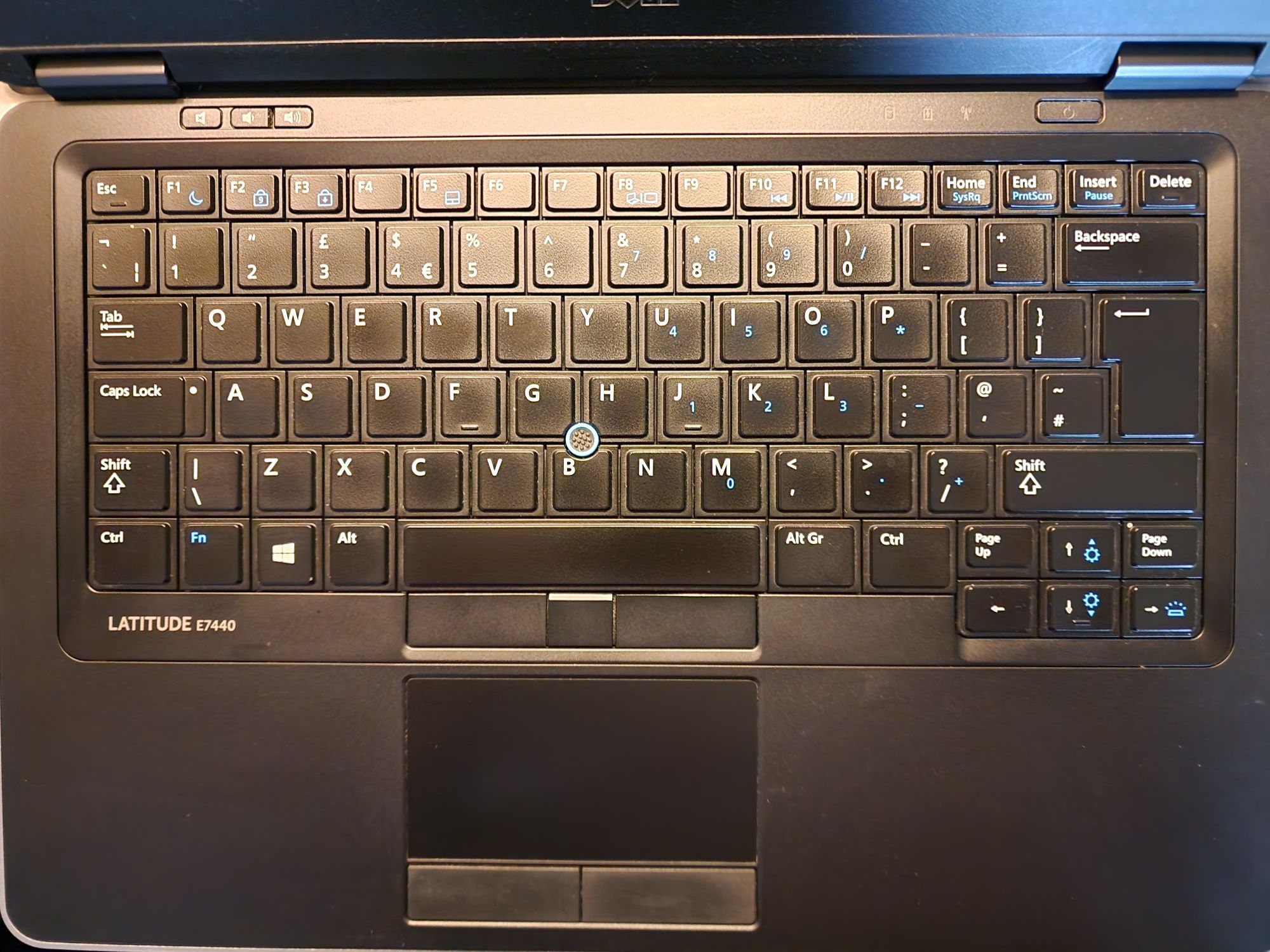 Лаптоп Dell 7440