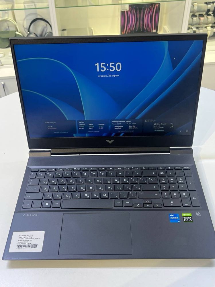HP Victus core i5-12