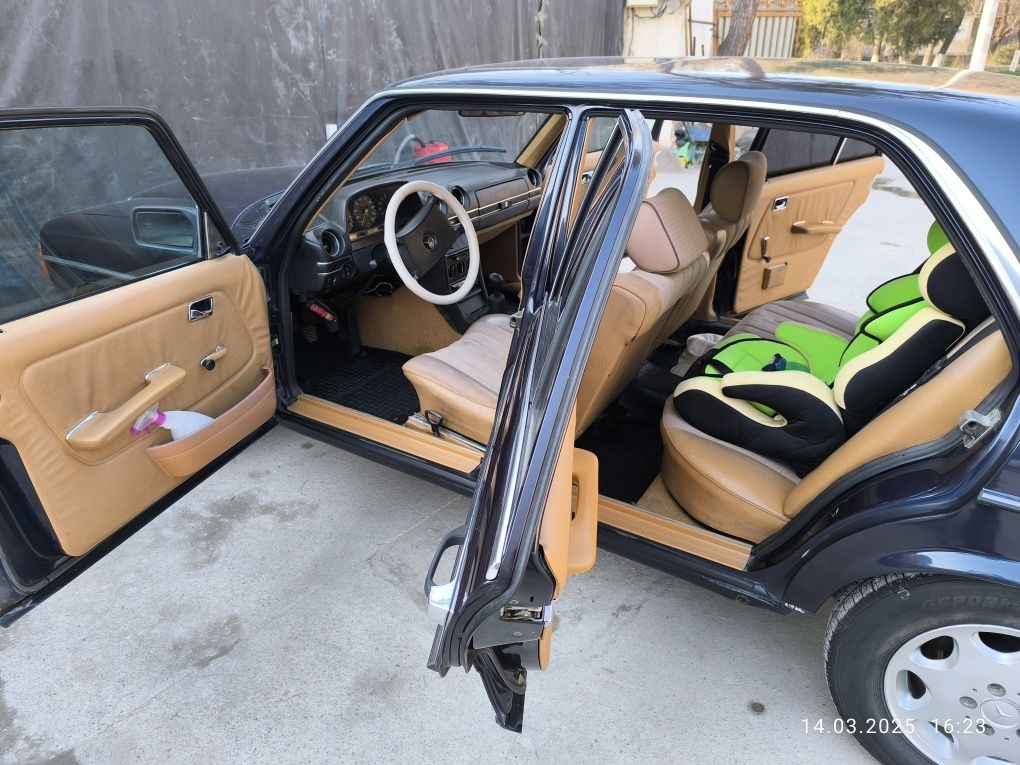 Мерседес w123 в хорошем состоянии