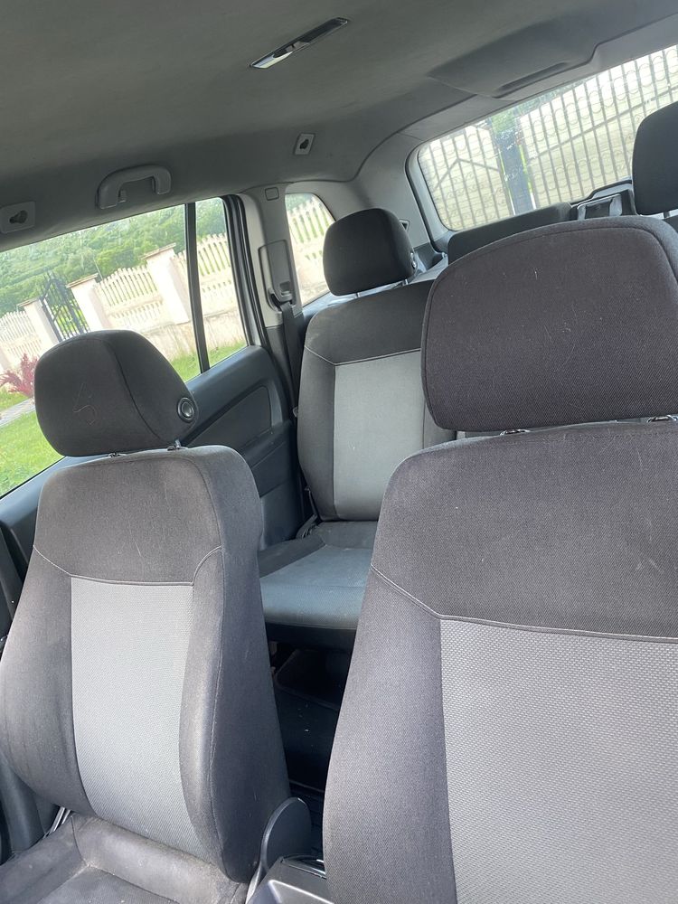Opel Zafira 1.9 tdi 2006