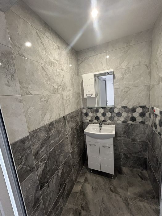 Дава се под наем  в Варна, Кайсиева градина -  кв.м за 408 € - Снимка #3