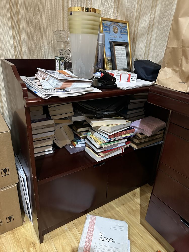 Продается тумба из дерева