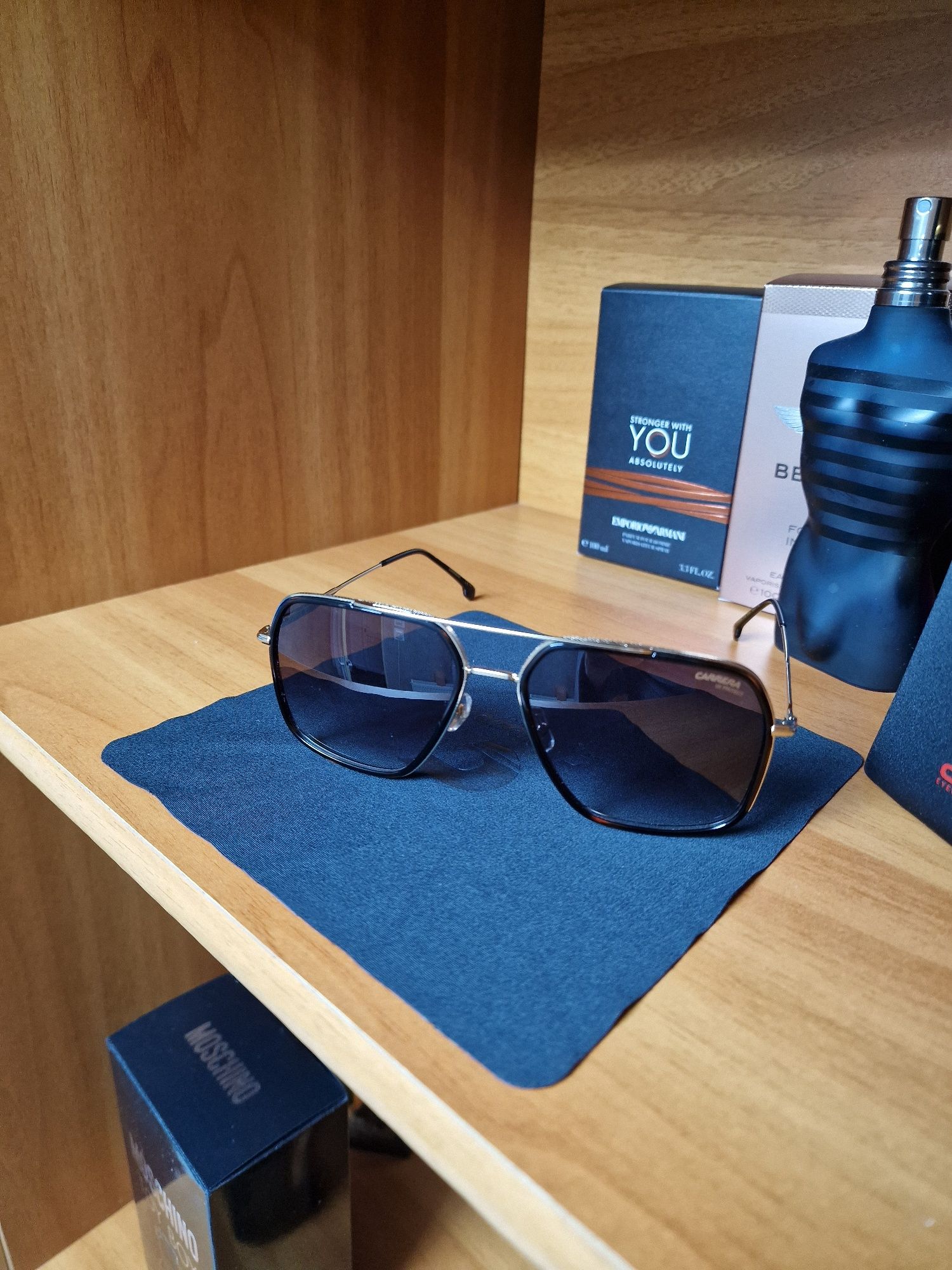 Ochelari de soare Carrera