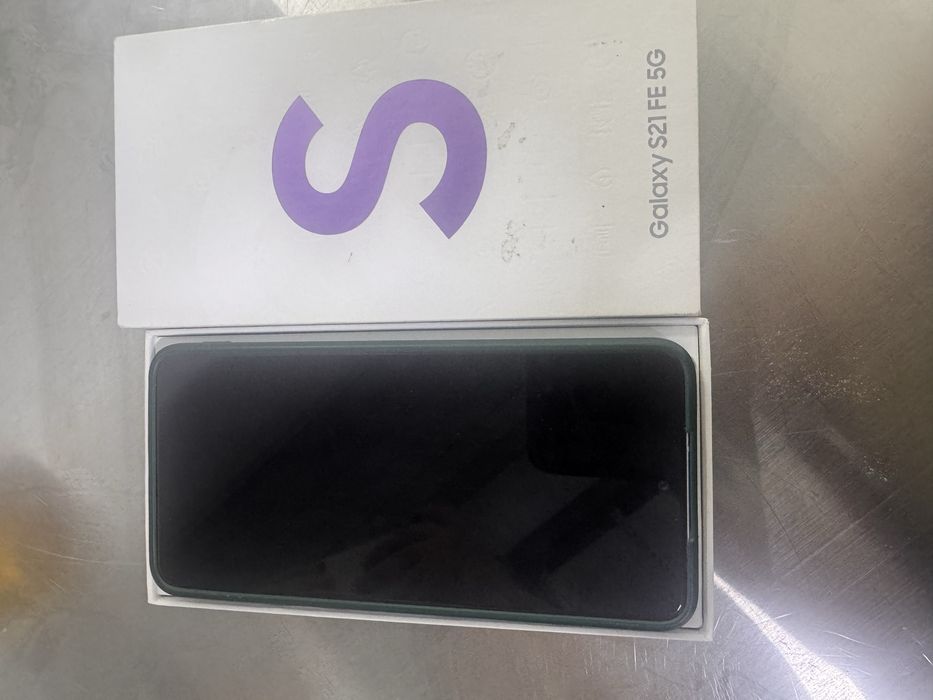 Продам самсунг S21