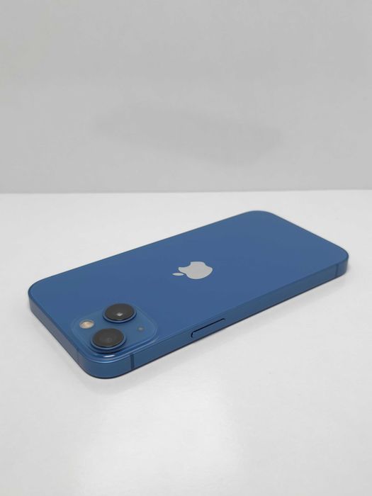 iPhone 13 256GB Blue