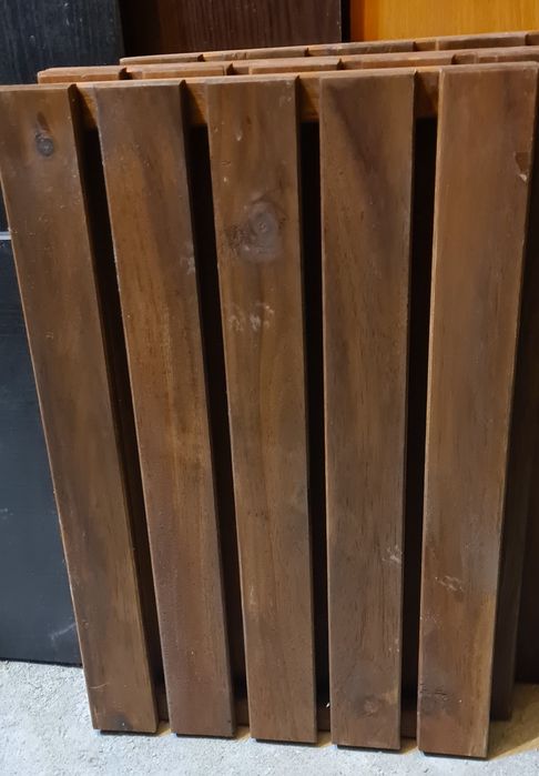 3 grătare pentru baie din lemn masiv