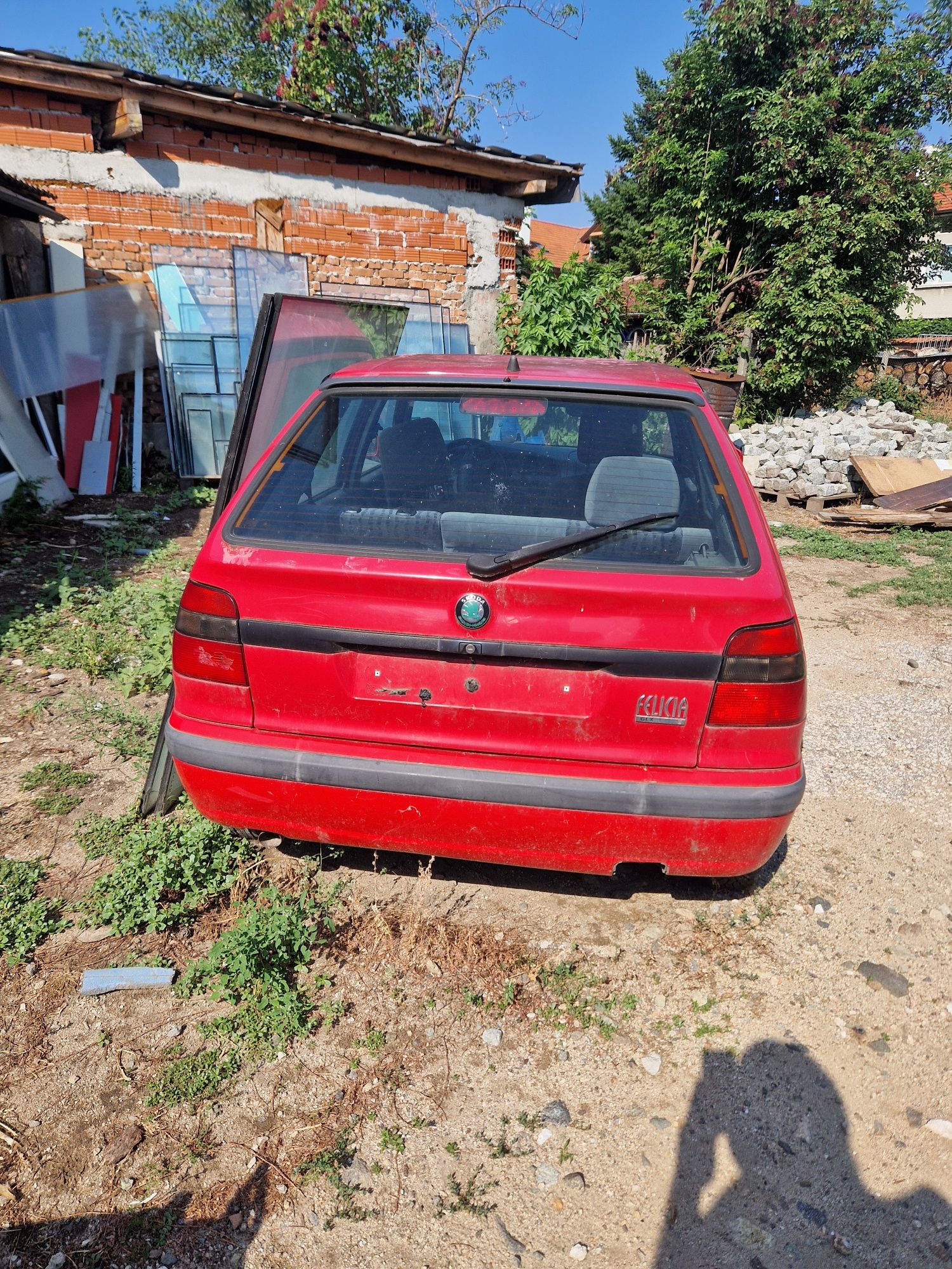 Продавам Шкода Felicia на частни