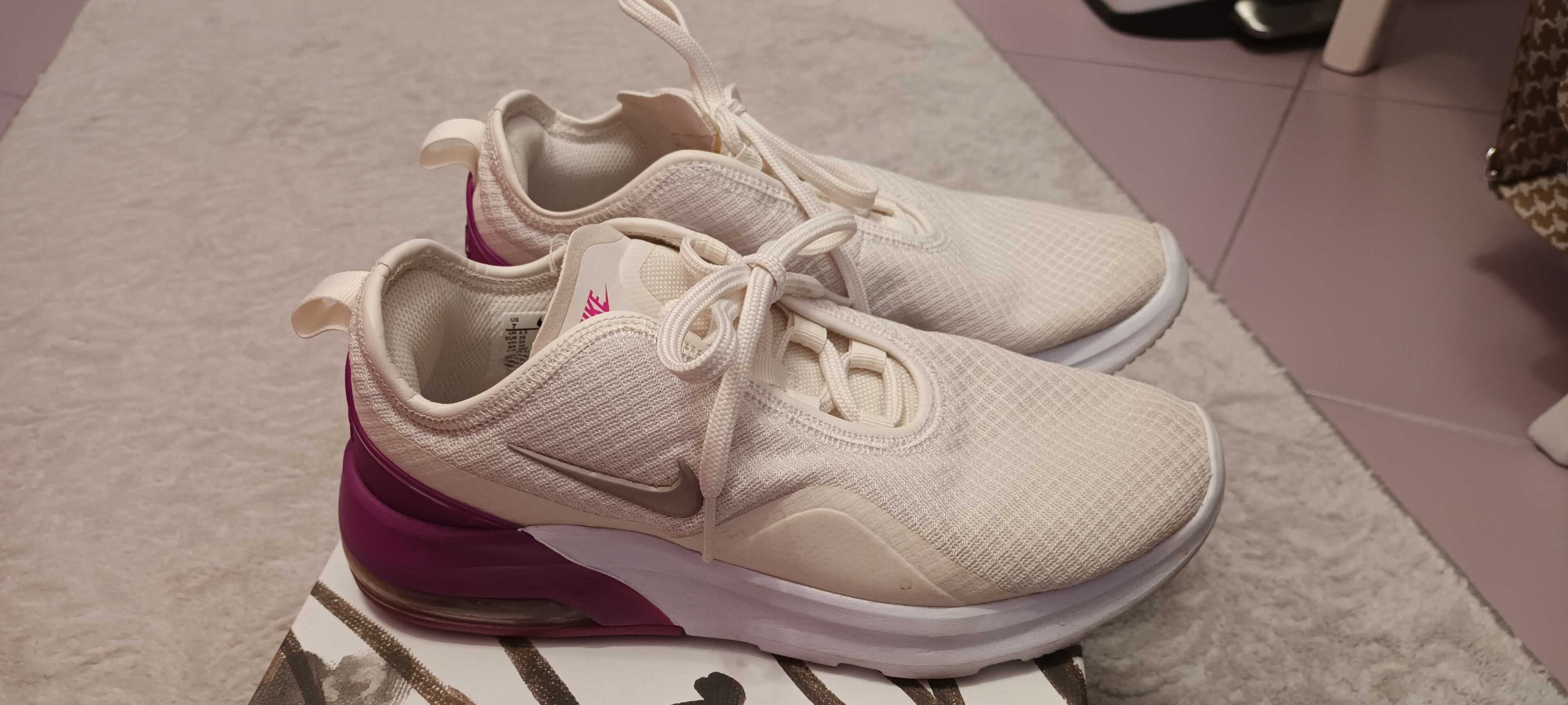 Дамски маратонки Nike 38 размер.