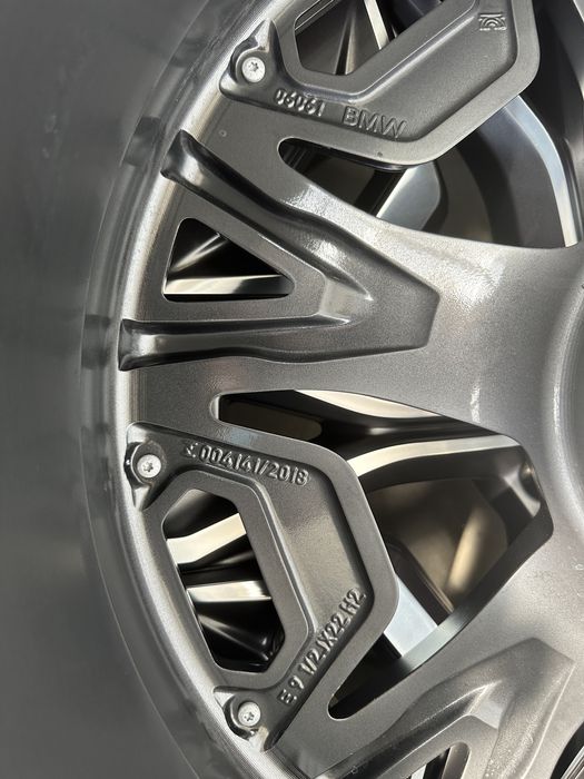 Jante Originale BMW R22 IX5 ix5 I20 i22 echipate vara noi