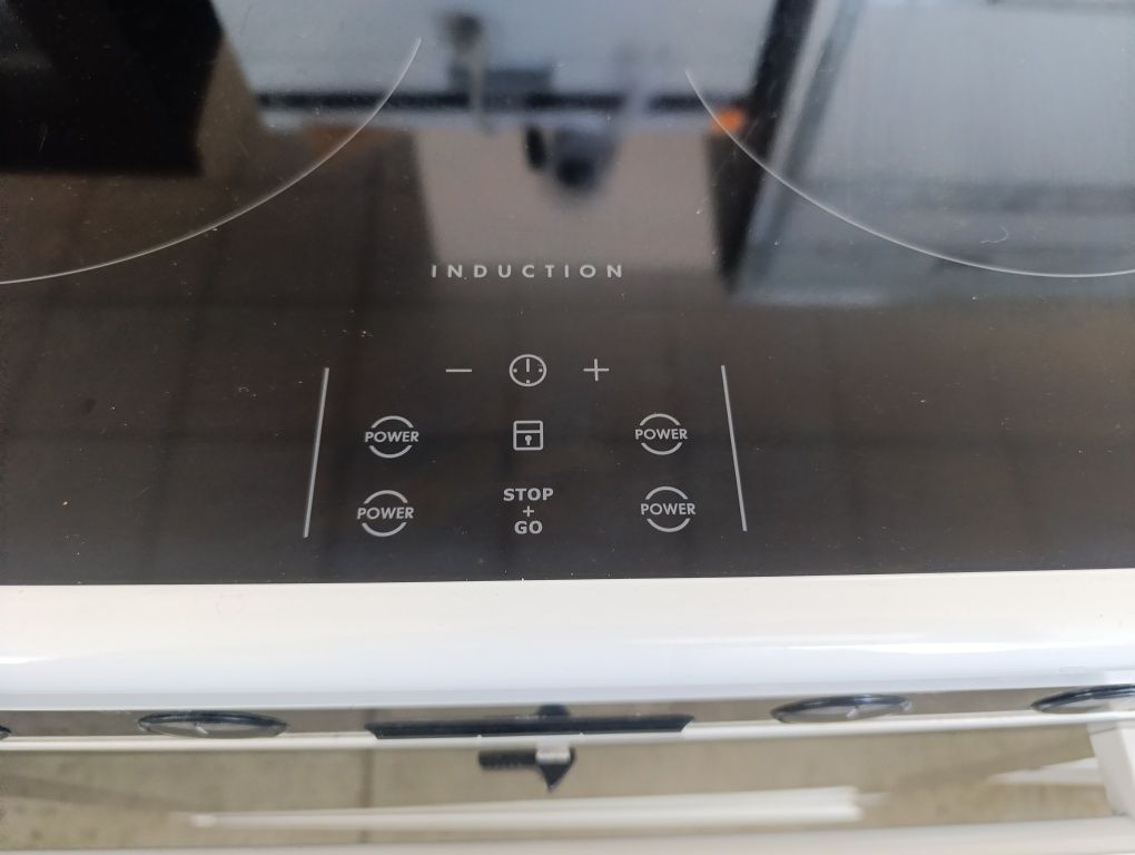 Индукциона Готварска печка Electrolux