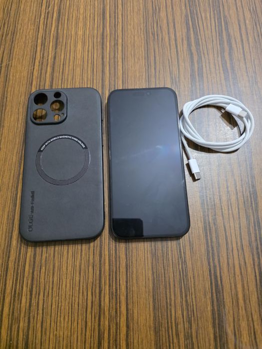 Продавам iphone 16 pro max 512 gb titanium black като нов