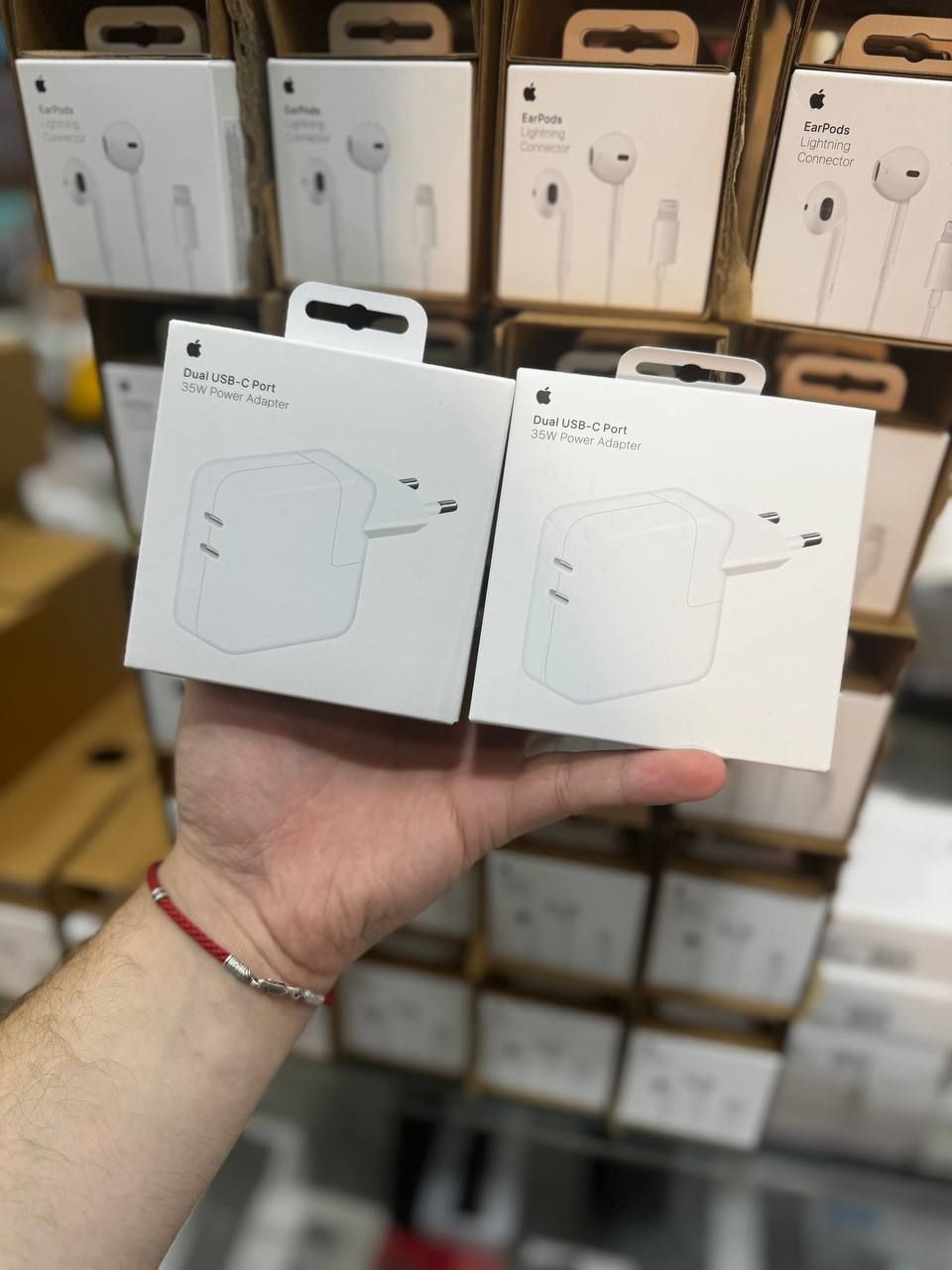 Apple  35W с двумя портами Type-C. Есть доставка
