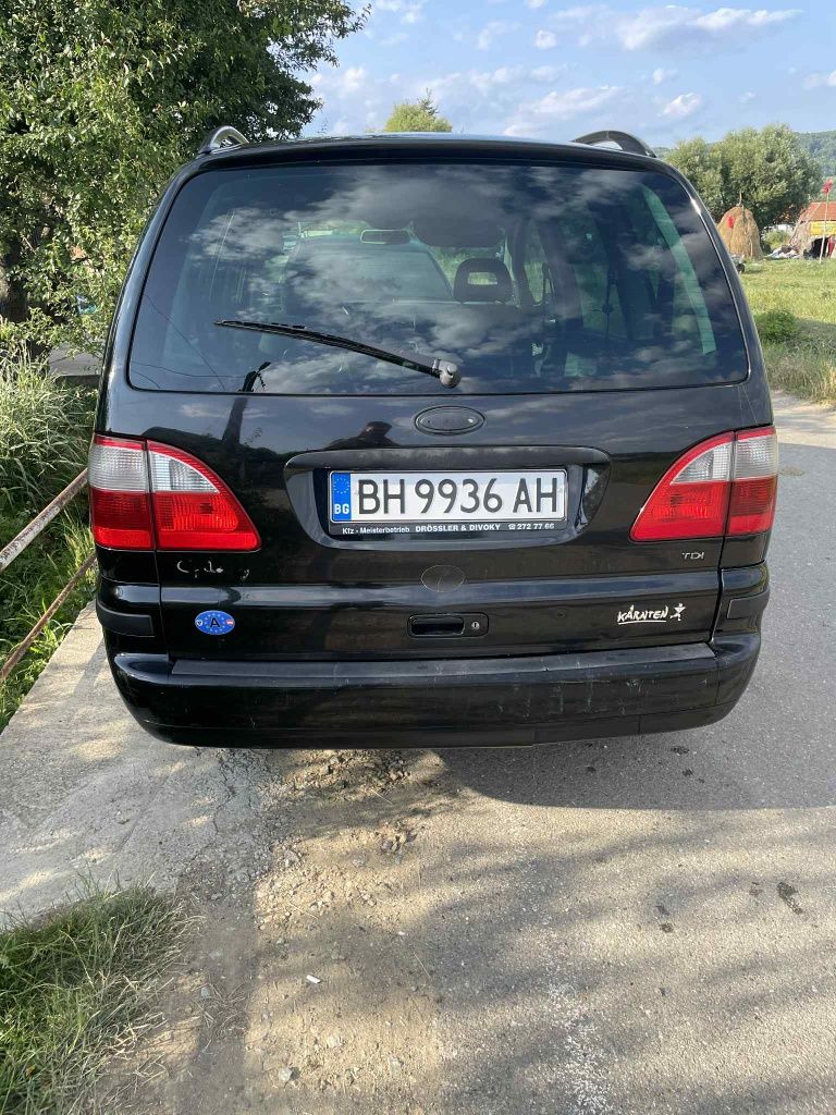 Vând Ford Galaxy