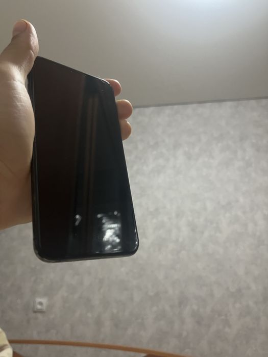 Продам Айфон хс макс