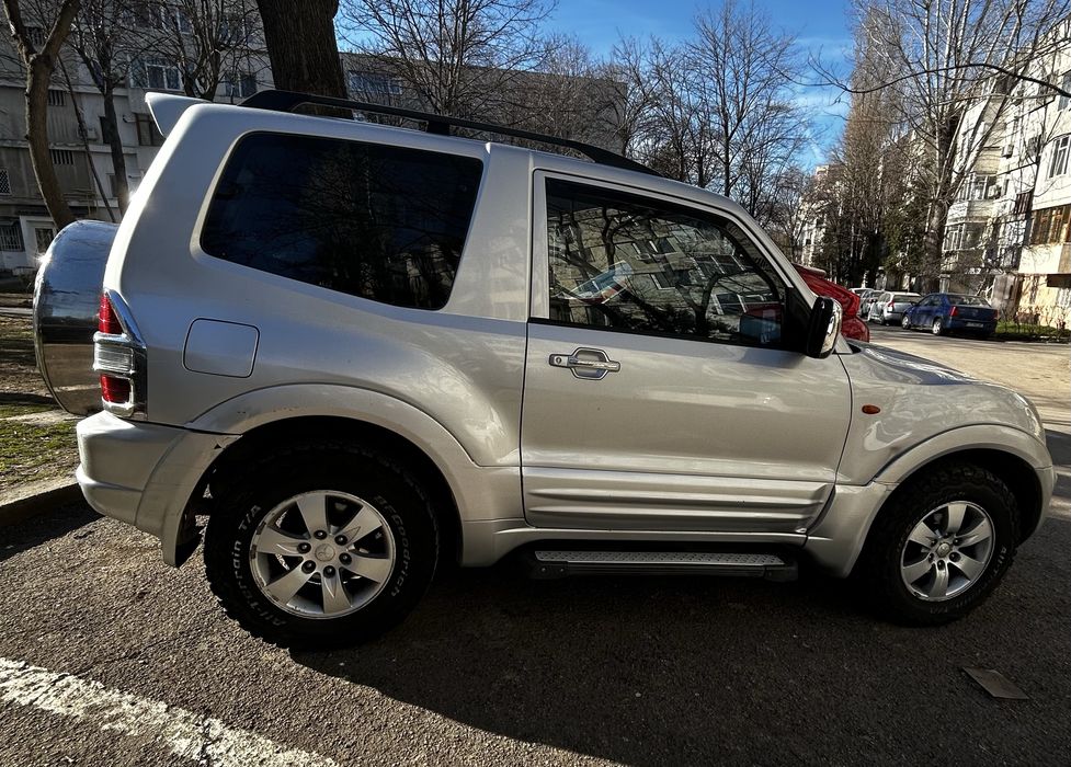 Mitsubishi Pajero Shogun 3.2 DI-D, autoutilitara