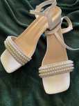 Sandale albe elegante