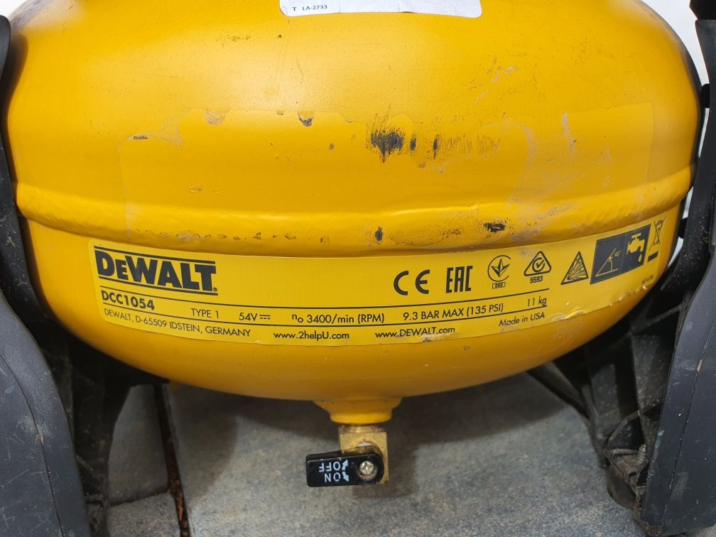 Compresor aer dewalt dcc1054