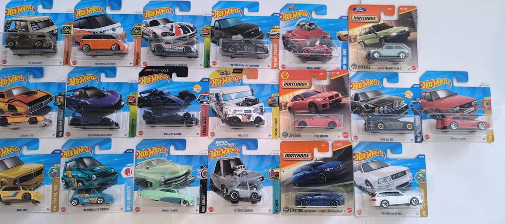 Hot Wheels/Matchbox - колекционерски модели 19 броя - нови, запечатани