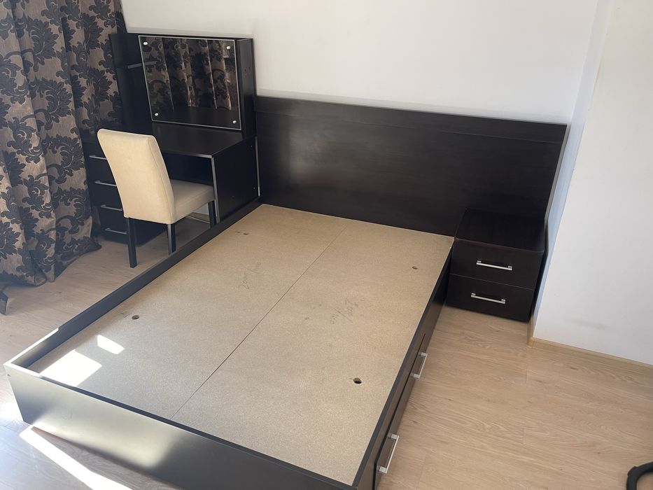 Vand mobilier dormitor
