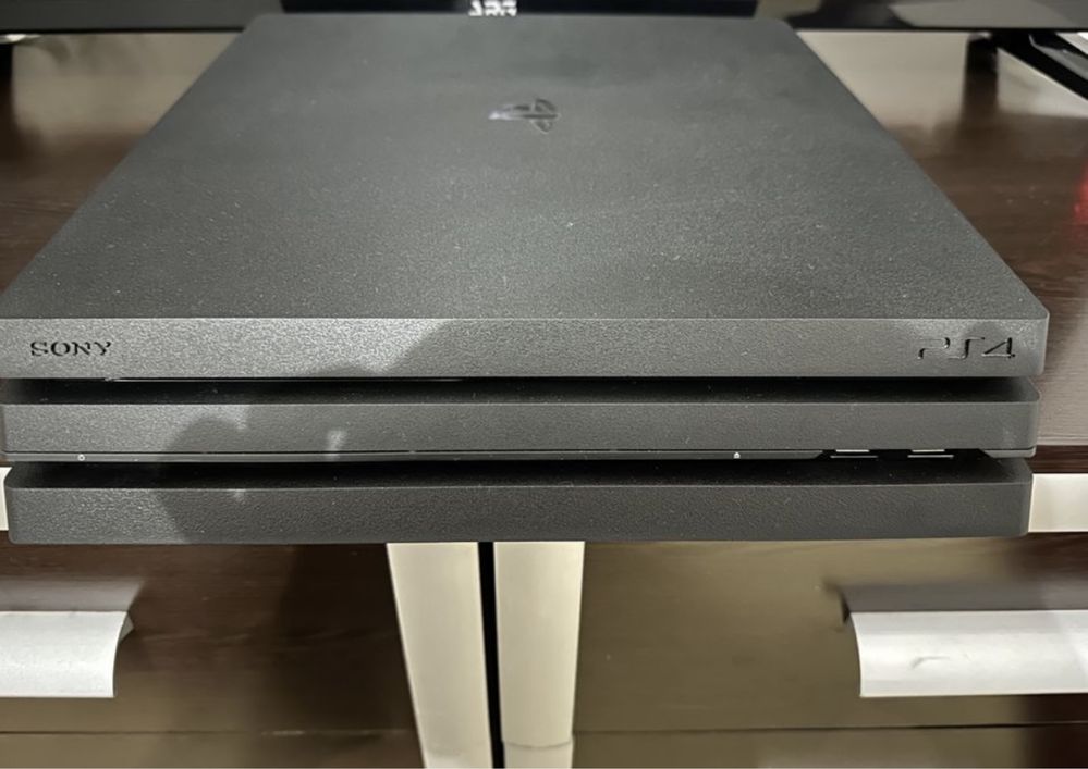 Sony Playstation 4 Pro 2Tb