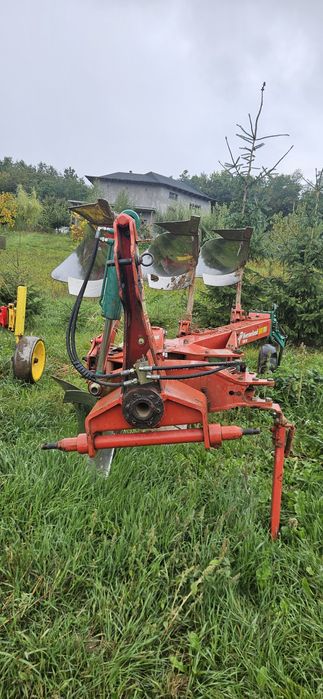 Vând plug kverneland  150 B