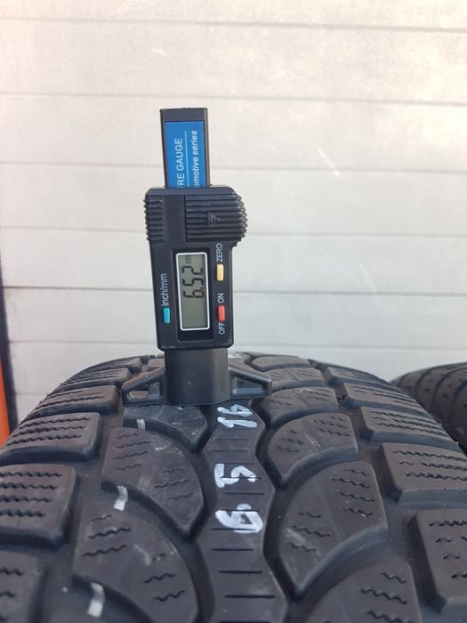 Зимни гуми 4 броя BRIDGESTONE Blizzak LM80 215 65 R16 дот 4915